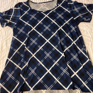 Lularoe perfect tee